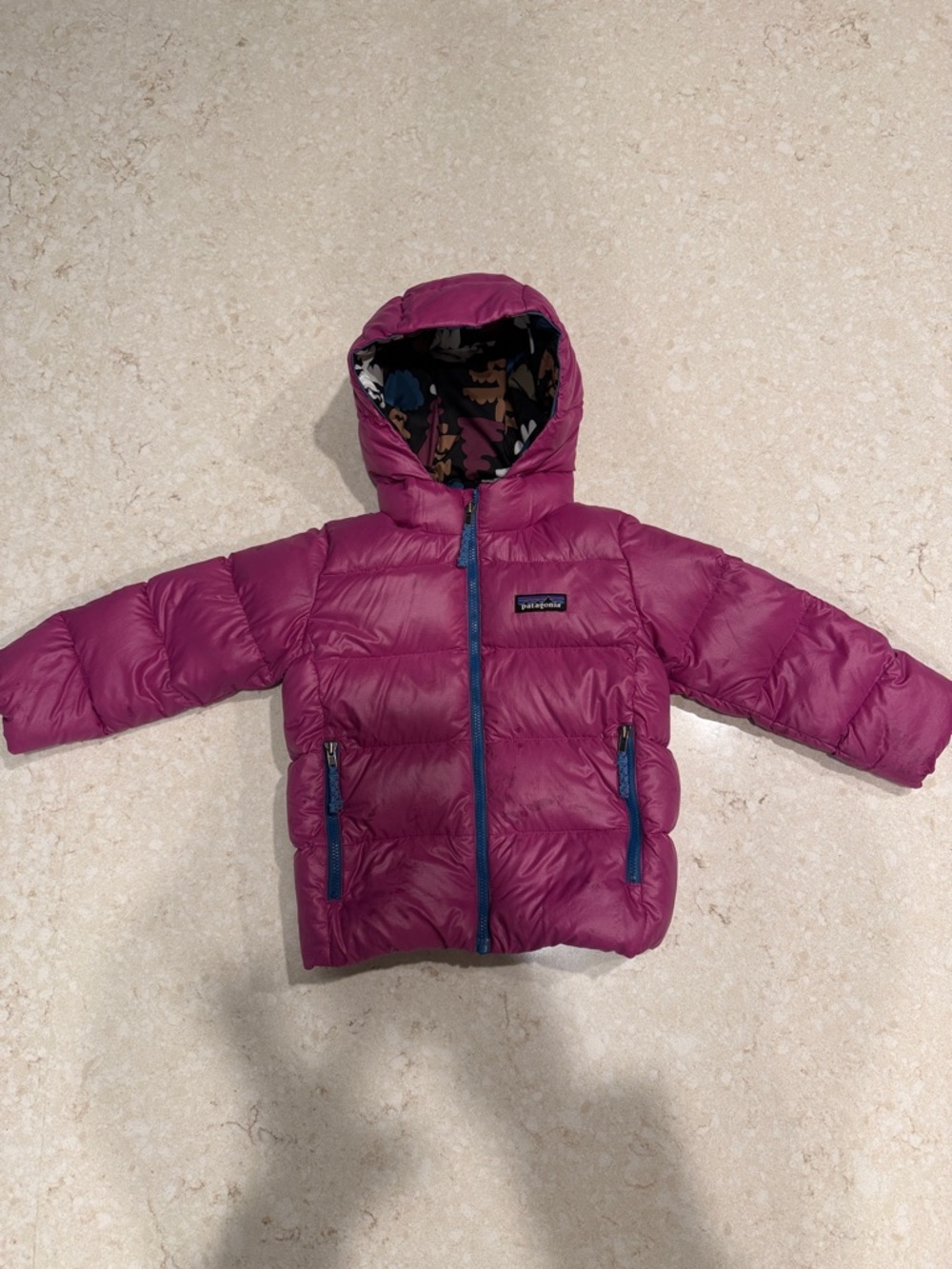 Patagonia Kids Magenta Hi Loft Down Puffer Jacket with Blue Zippers
